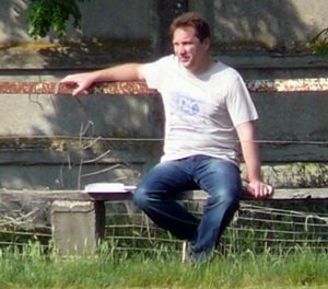 295026_3537351590844_590696401_n